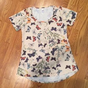 Lularoe Classic Tee xs butterflies